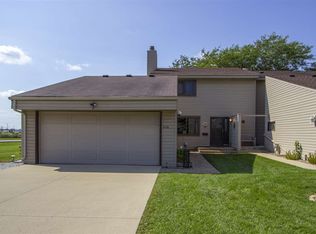 836 Prairie Meadow Ct, Waterloo, IA 50701