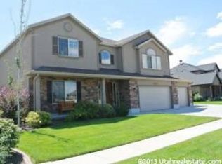 2071 W Stampede Dr, Farmington, UT 84025