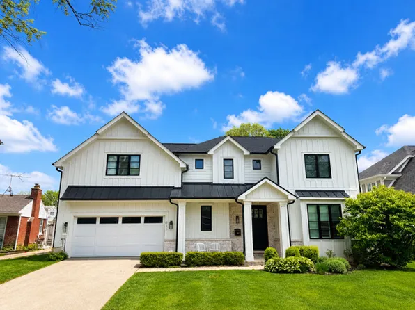 631 Garden Ct, Glenview, IL 60025