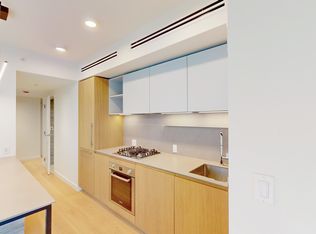 1277 Hornby St #705, Vancouver, BC V6Z 0G8