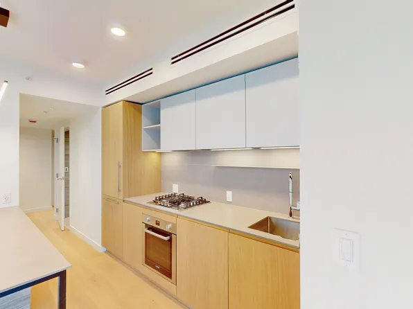 1277 Hornby St, Vancouver, BC