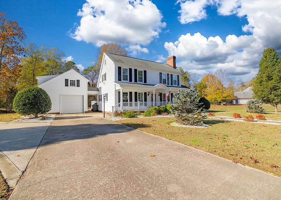 1st image of 102 Tall Oaks Dr