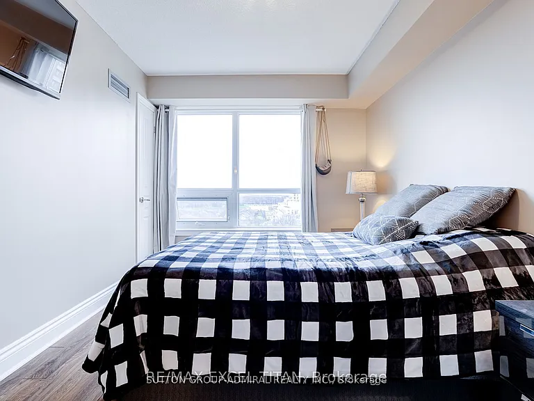 7 N Park Rd #908 — Photo 23