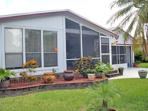 1st image of 1071 La Paloma Blvd