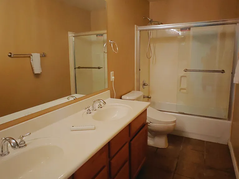 418 E Horseshoe Dr — Photo 30