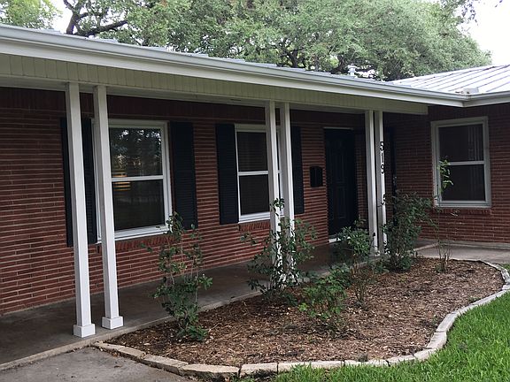 Covered Walkway from garage