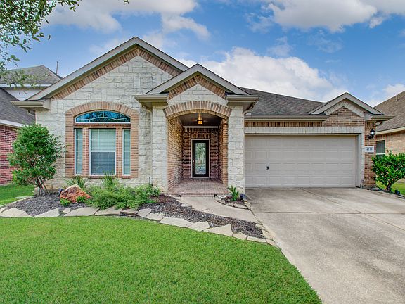 4th image of 14235 Englewood Park Ln