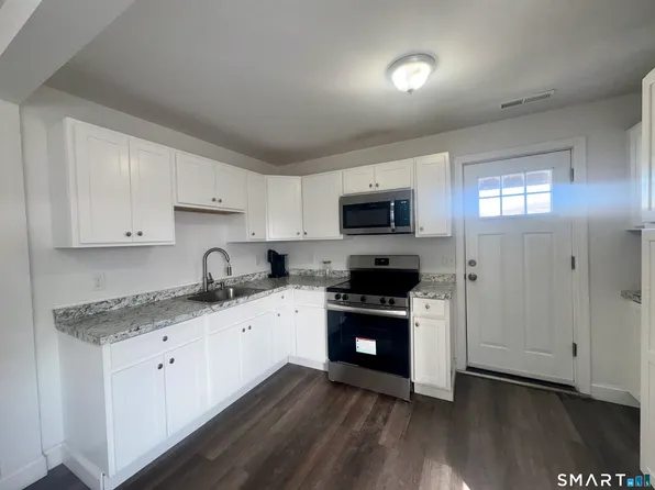 22 Brewster St #3, Waterbury, CT 06704