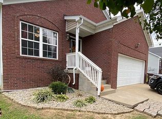 122 Oak Dr, Eminence, KY 40019