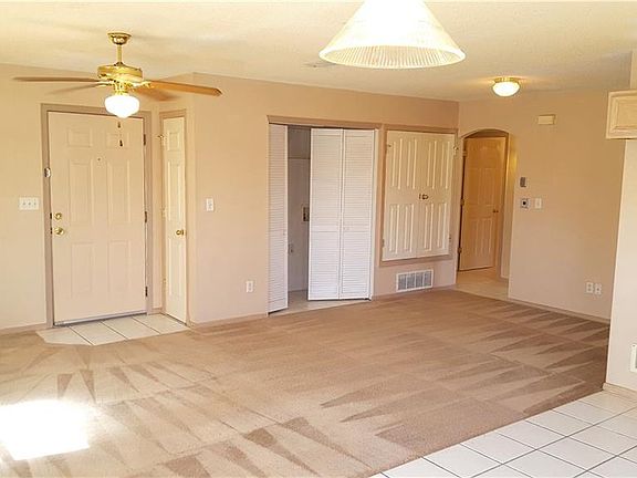 4th image of 6241 London Bridge Dr