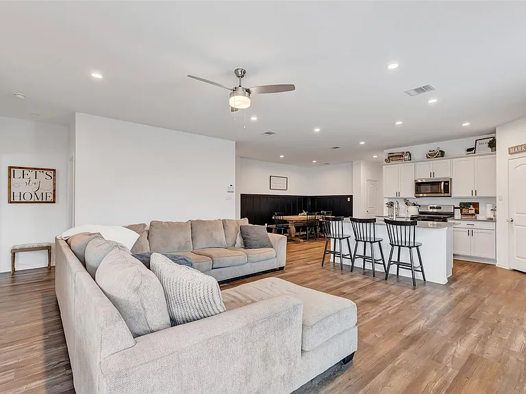 1012 Llano Trl — Photo 24