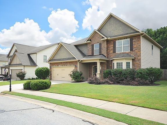 2nd image of 6 Caswell Ln