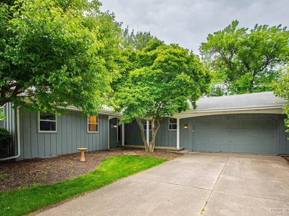 1813 Countryside Drive, Middleton, WI 53562