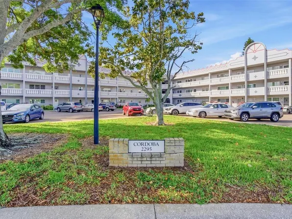 2295 Americus Blvd E APT 7, Clearwater, FL 33763