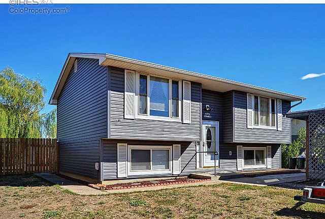 1521 Bella Vista Dr.