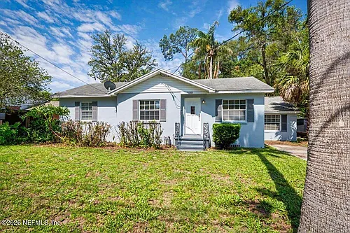 4252 Pinewood Ave Photo 1