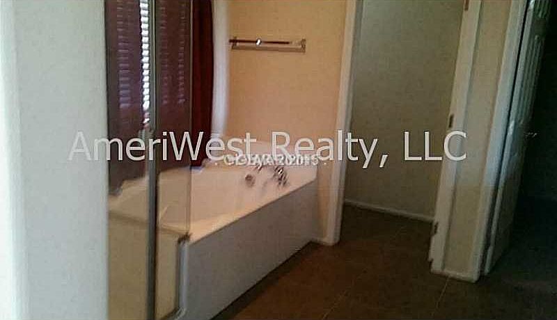 2nd image of 4429 Desert Haven Ave