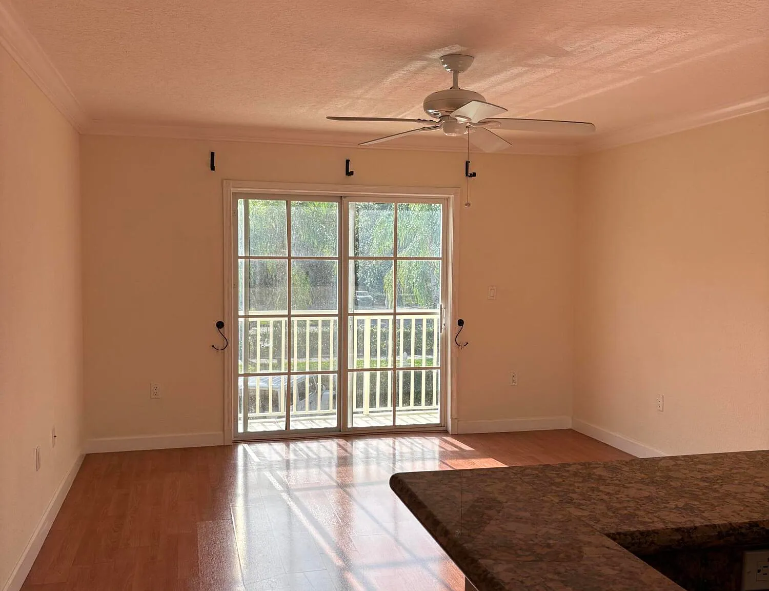 1 bed, 1.0 bath, 625 sqft, $2,000 — Photo 1