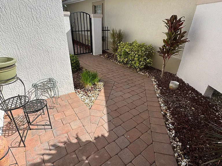 8920 Cascades Isle Blvd — Photo 13