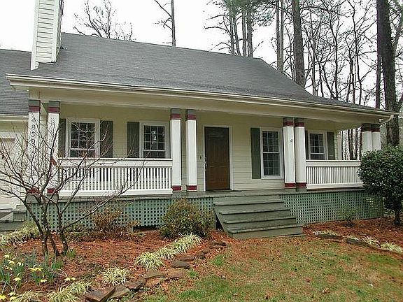 3rd image of 4850 Hampton Square Dr