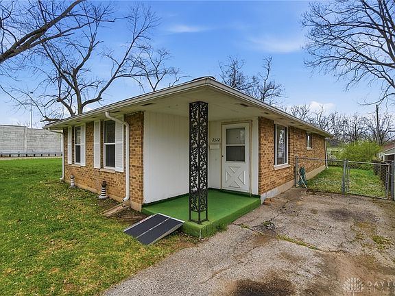 3rd image of 2322 Koehler Ave