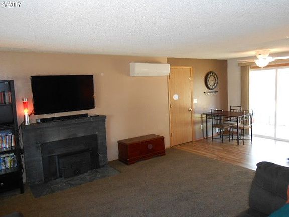 3rd image of 8409 NE 124th Ave