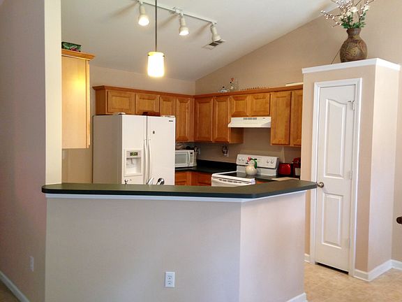 OPEN KITCHEN