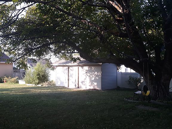 Storage shed