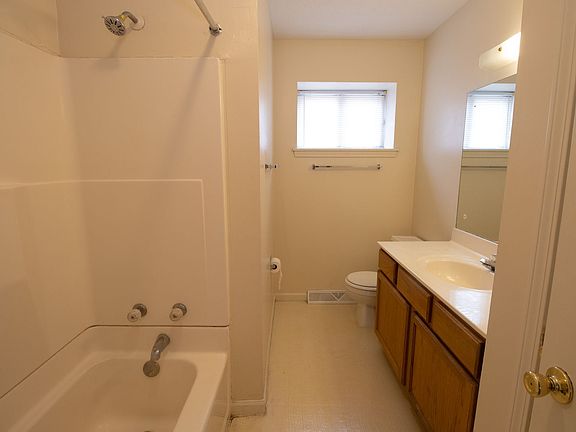 3rd image of 4819 E Meadow Lark Ln #B