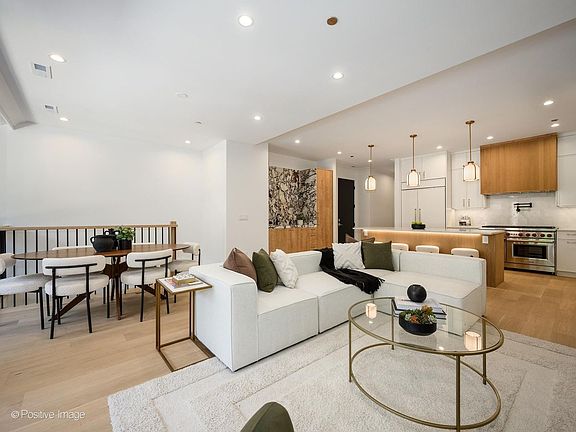 3rd image of 1935 N Mohawk St #1S