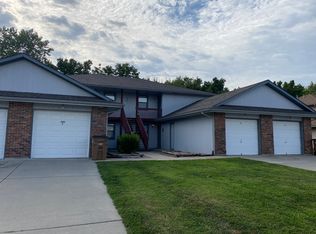 200 Sky Vue Dr #D, Raymore, MO 64083