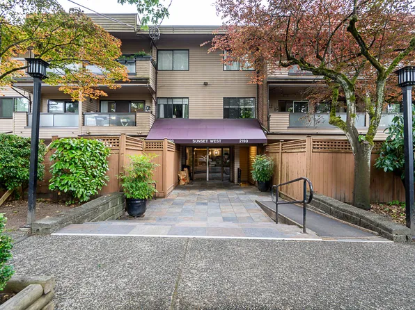 2190 W 7th Ave #112, Vancouver, BC V6K 4K7
