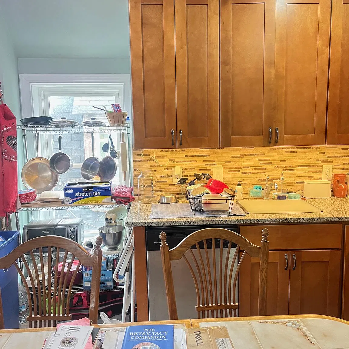 3 bed, 2.0 bath, 900 sqft, $1,850 — Photo 3