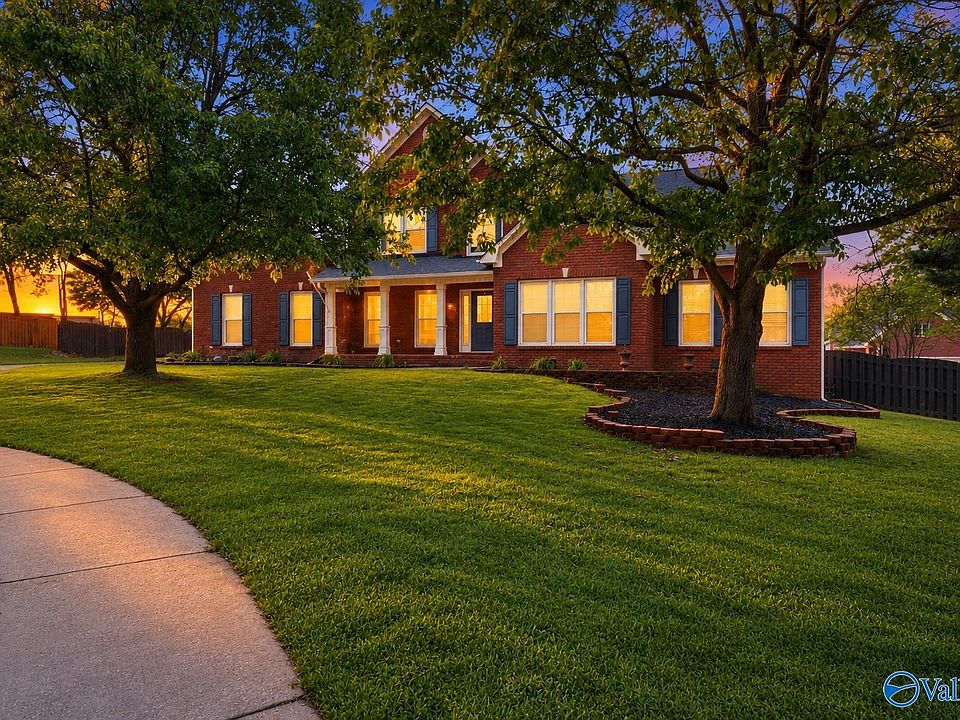 1st image of 109 Silver Hill Cir
