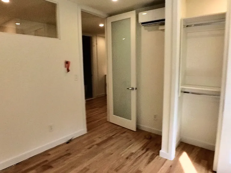 223 E 21st St #4F — Photo 6