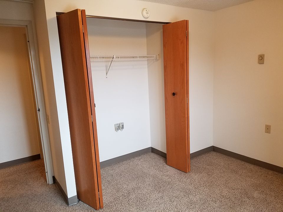 1st image of 344 W Dayton St APT 204