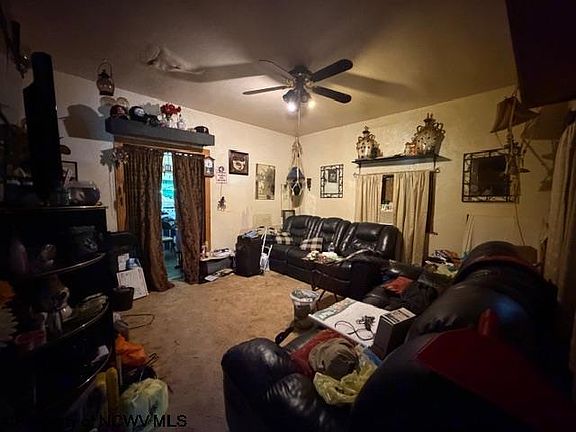 2nd image of 120 Robinson St
