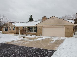 511 Landsdowne Ave, Portage, MI 49002