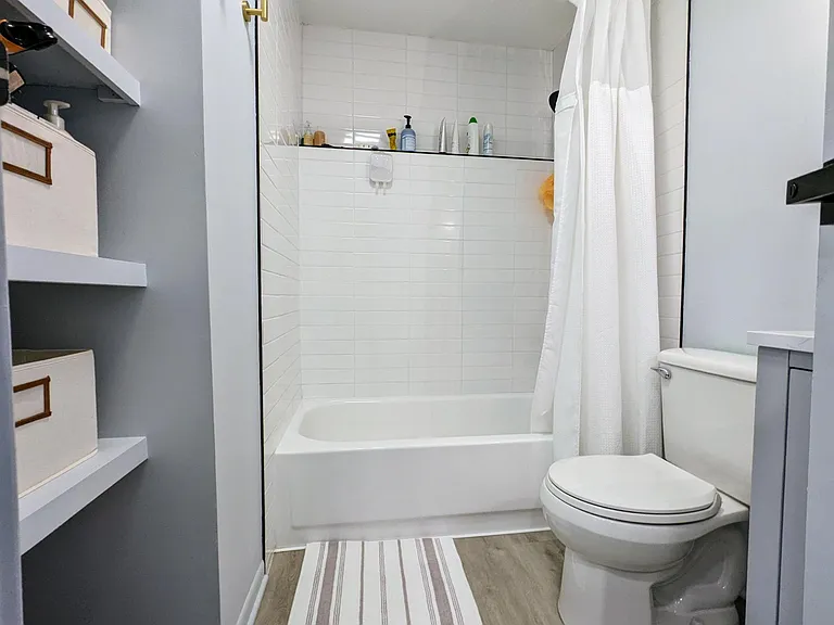 1301 Wyndham Dr — Photo 10