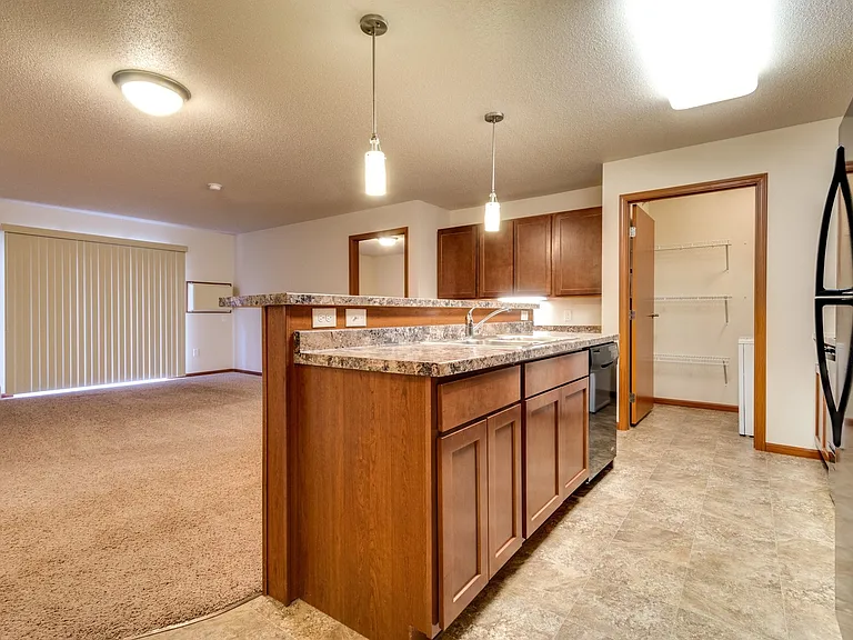 Southport Heights Apartments — Photo 26
