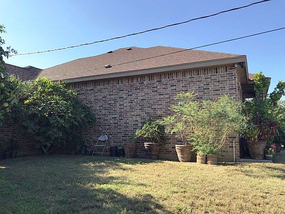 5th image of 710 Glenn St