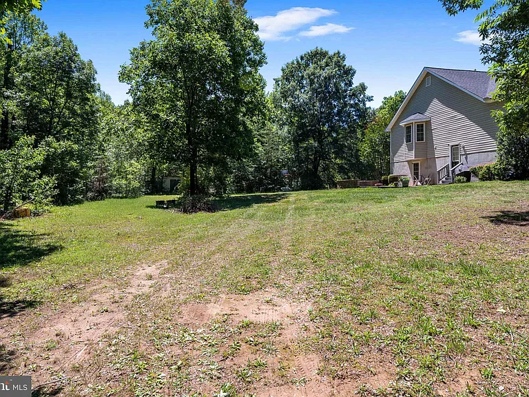 8009 Burrell Rd — Photo 53