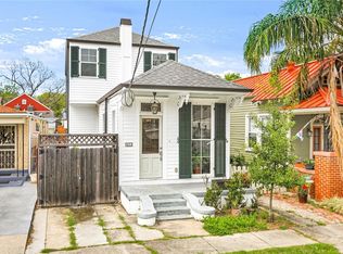 1653 Rousselin Dr, New Orleans, LA 70119