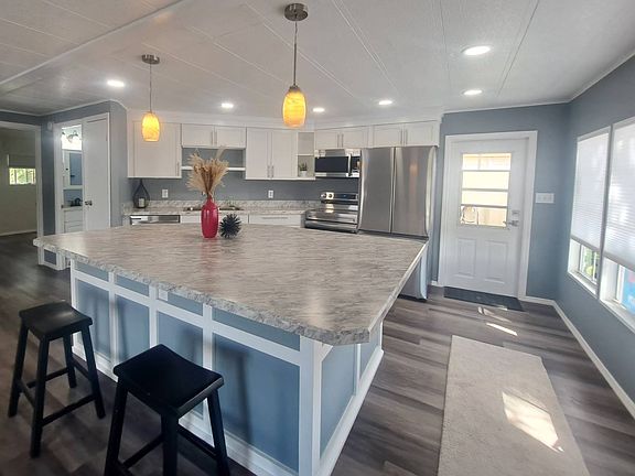 4th image of 5515 Miles Standish Ln #207