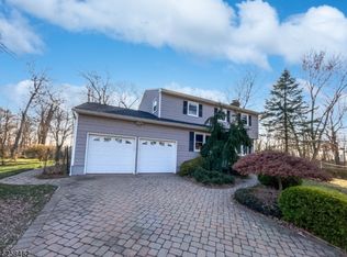 5 Hunterdon Blvd, New Providence, NJ 07974