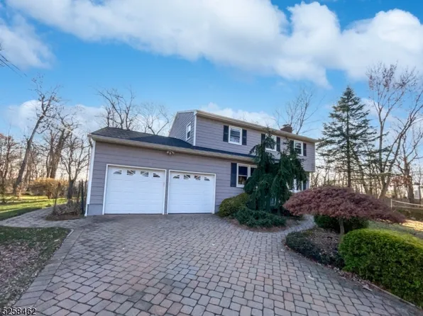 5 Hunterdon Blvd, Berkeley Heights Twp., NJ 07974