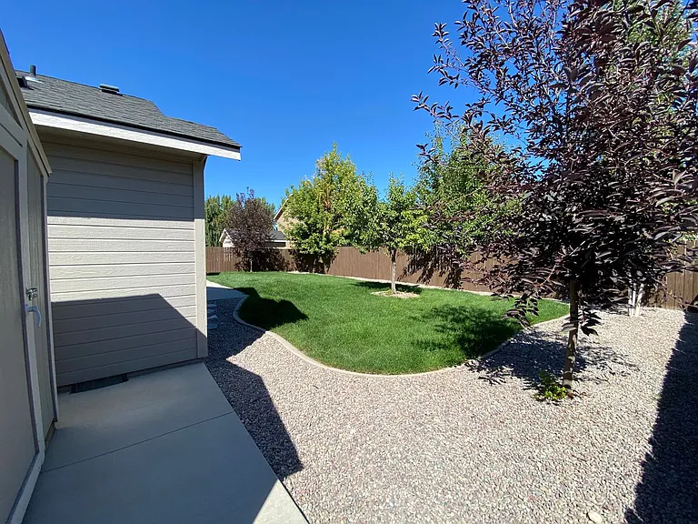 1014 N Manship Ave — Photo 52