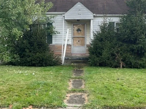 683 Packard St NW, Warren, OH 44483