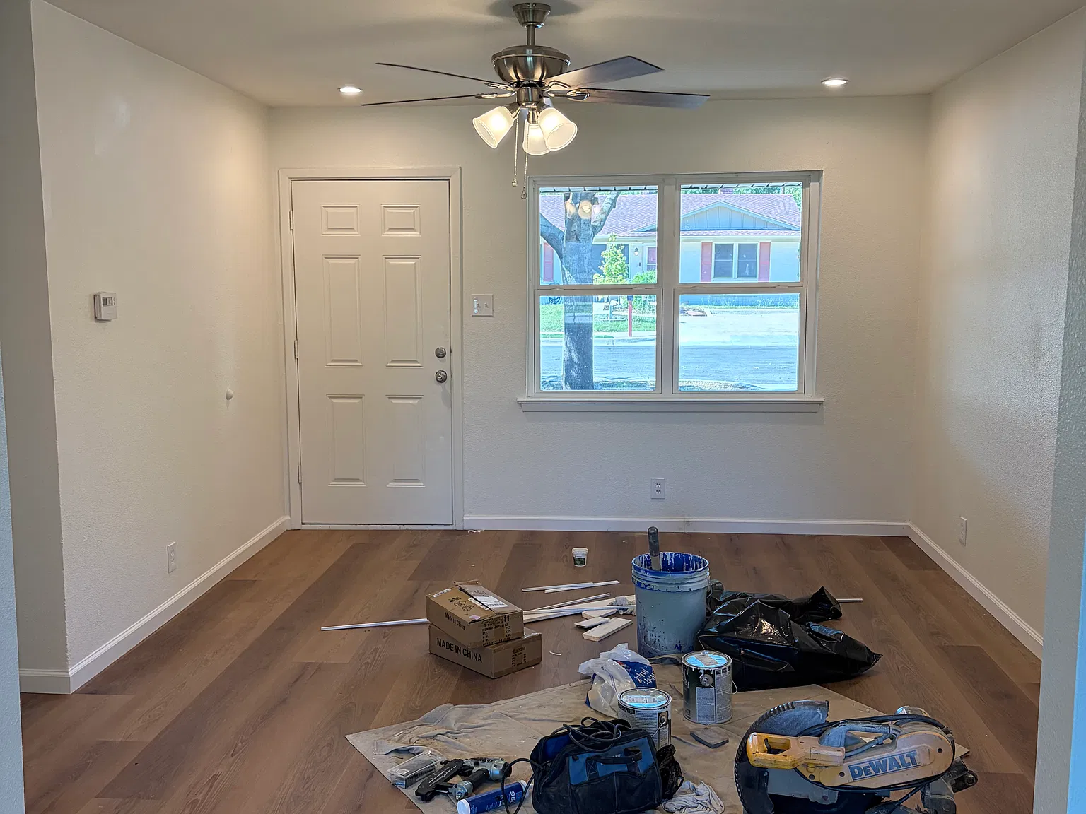 3 bed, 1140 sqft, $1,775 — Photo 4