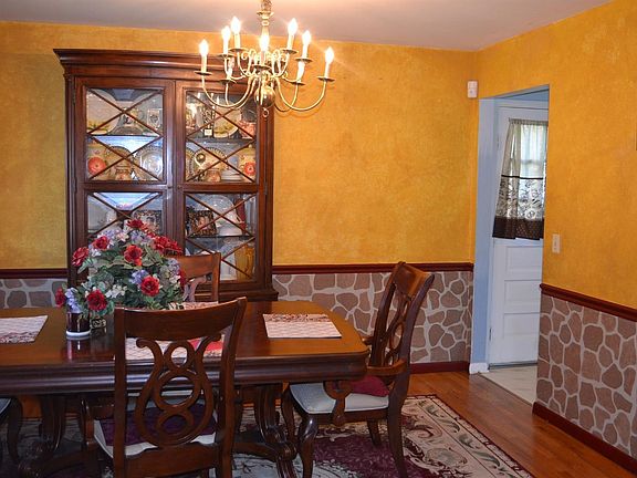 5th image of 7926 Southampton Ct